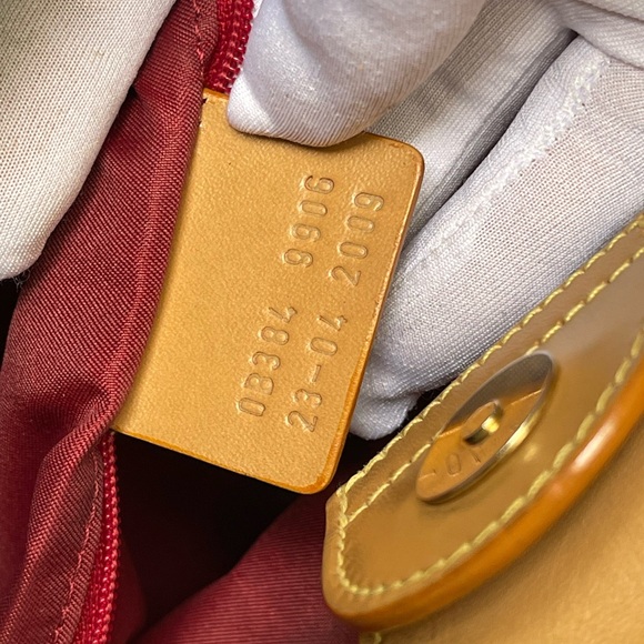 ETRO Burgundy Paisley Shoulder Bag M/L Tote AUTHENTIC NO CALL OUTS! - Picture 7 of 13